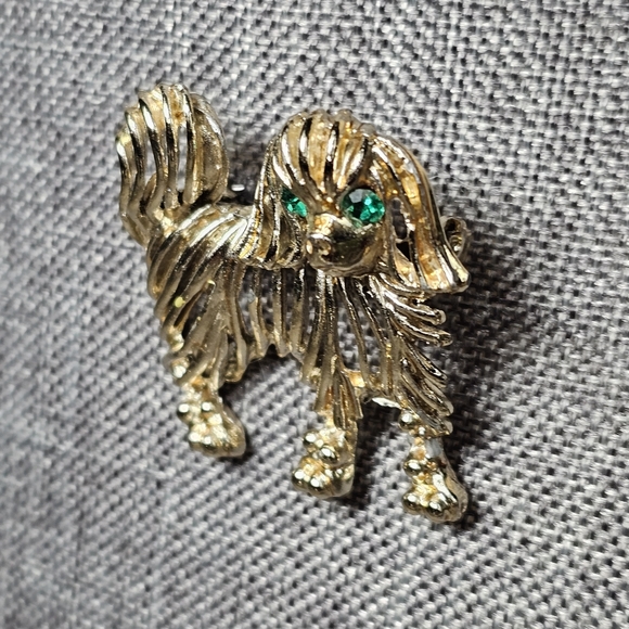 Dog Brooch - Picture 4 of 14